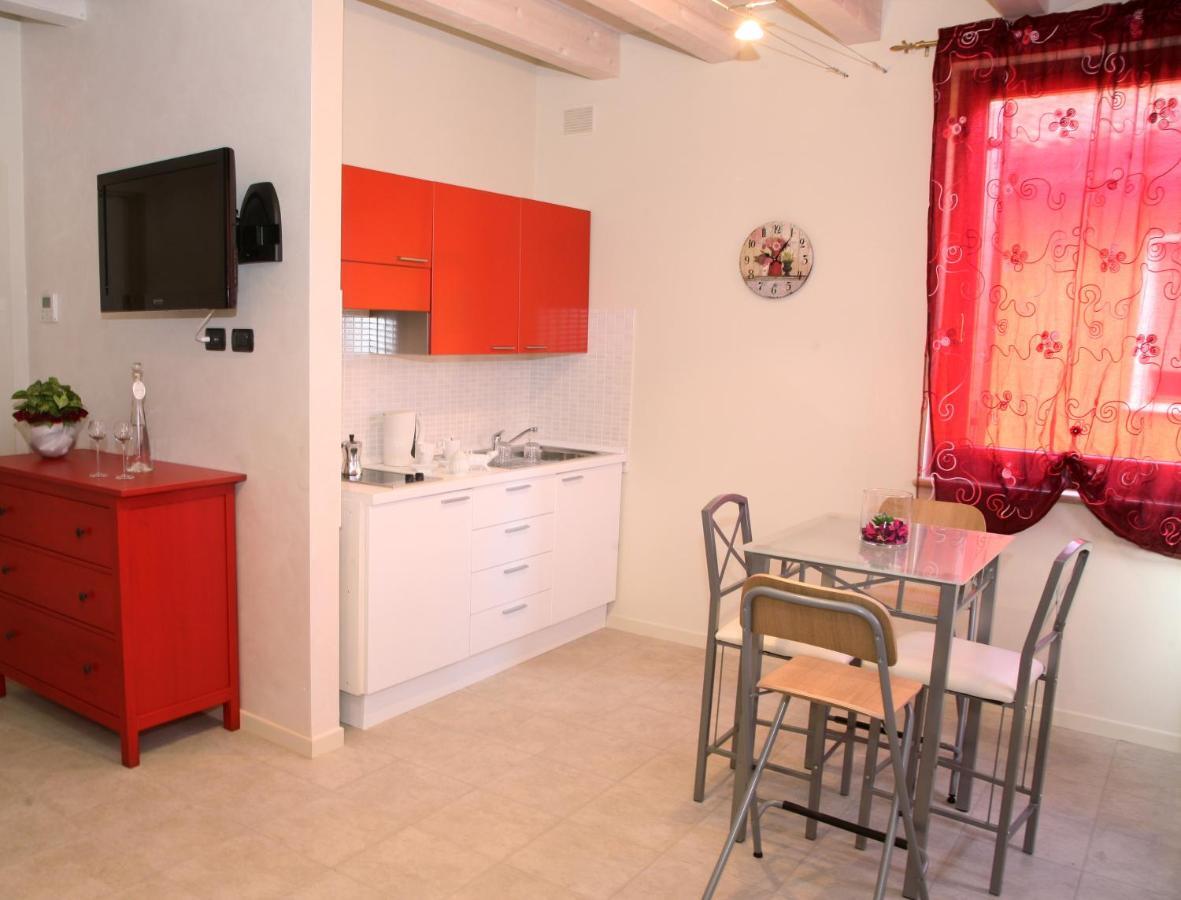 Residence Ca Di Capri Bussolengo Pokoj fotografie